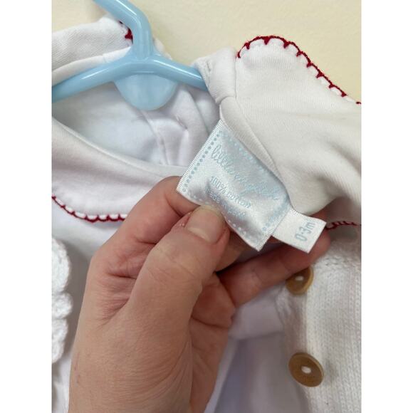 Little English sweater and gown set, size 0-3 months - Picture 6 of 7